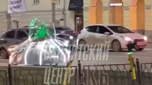 Автоинспекторы в Екатеринбурге задержали водителя «летающей тарелки»